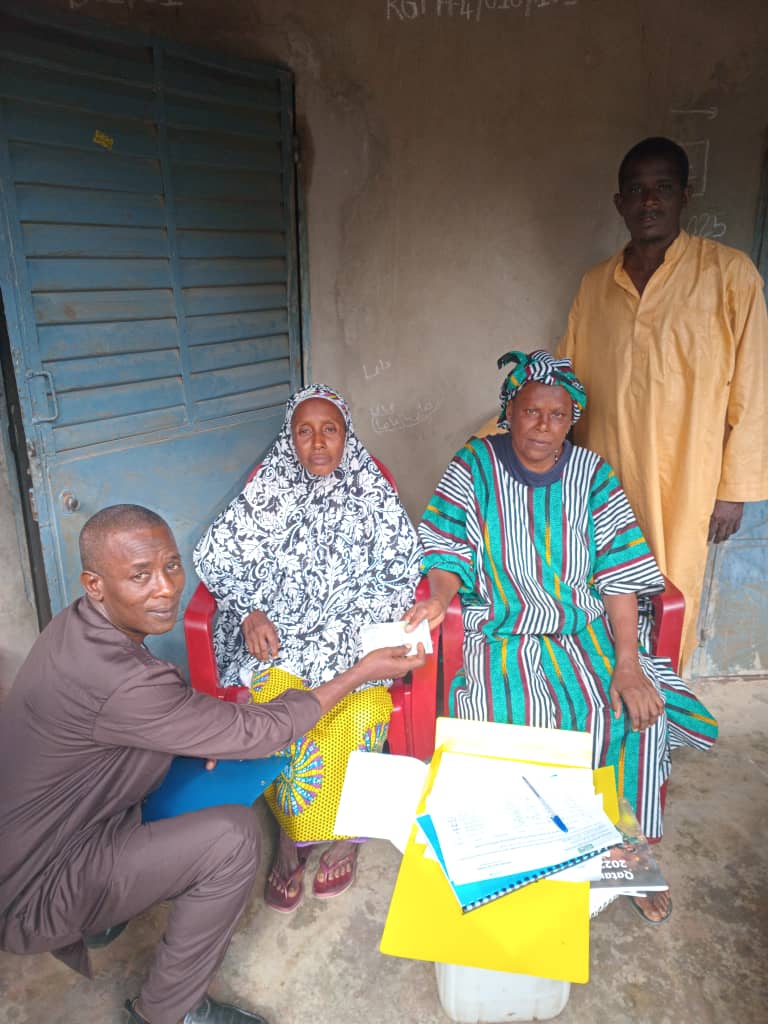 Remise des Appui_financier par le TS au CVPE_Louguéré_Kéwé_Sambailo